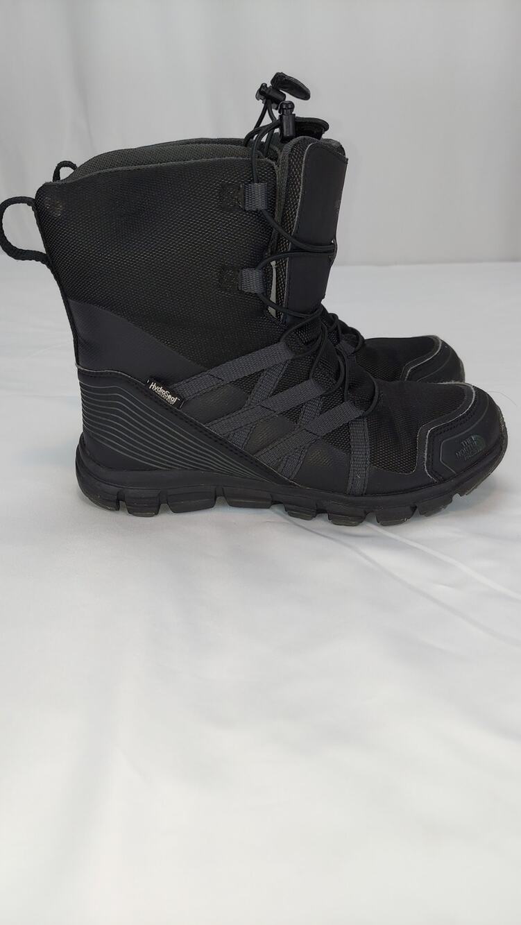 The North Face Junior Waterproof Boot Sneaker NF0A2YB3 Black Unisex Sz 4
